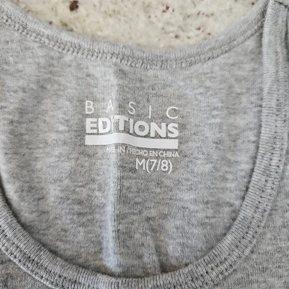 Lot of 5 girls size 7 8 summer tops. 4 t-shirts and 1 tank top. All size medium - Picture 2 of 10